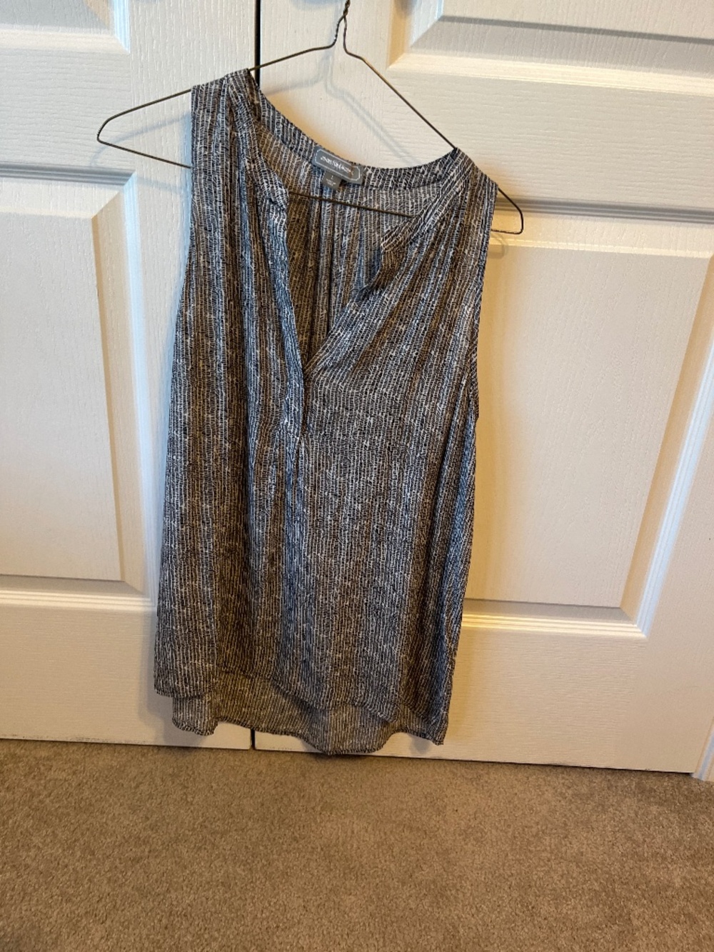 Johnston & Murphy Women’s Black & White Striped Sleeveless Tunic Top Size Large